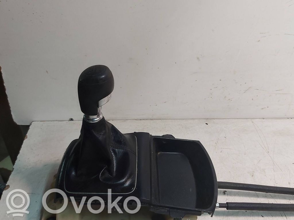 Hyundai i30 Gear shifter/selector 