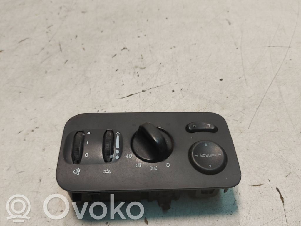 Interruptor de luz   0YD111DVAE,07651