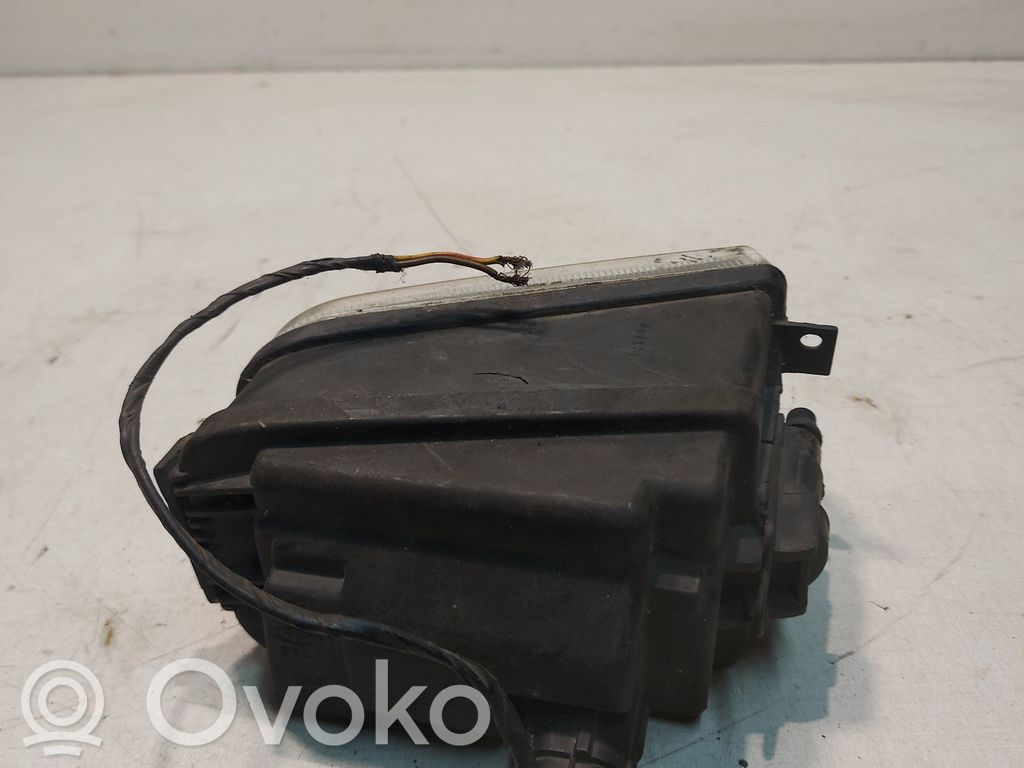 Miglas lukturis priekšā   63178377941