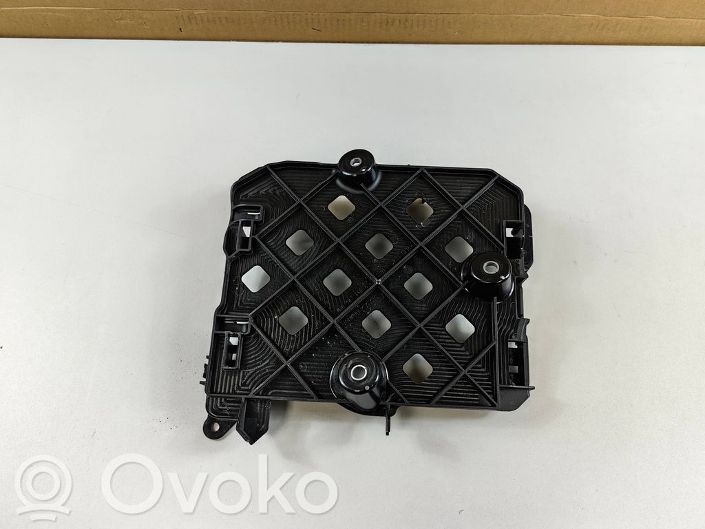 Audi Q8 Engine control unit holder 