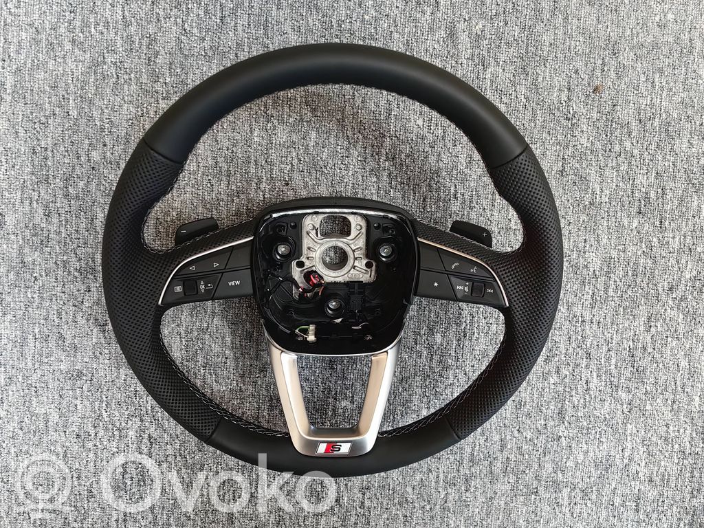 Audi RS Q8 Руль 