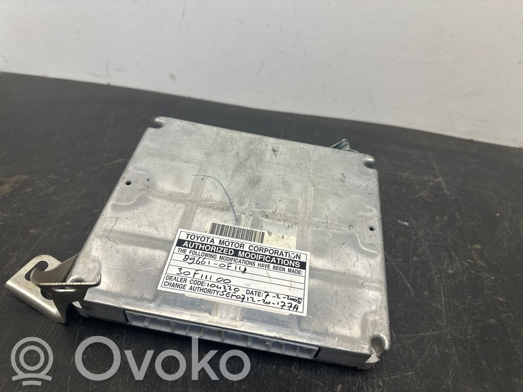 Toyota Corolla Verso AR10 Engine control unit/module 