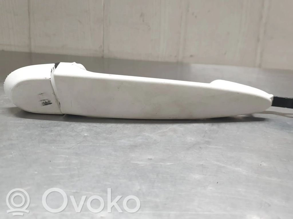 BMW X3 F25 Takaoven ulkokahva 