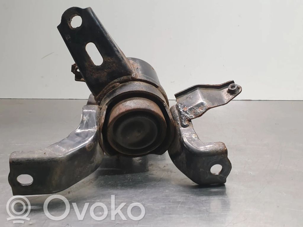 Engine mount bracket