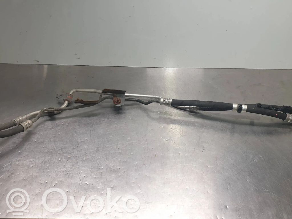 Toyota Auris E180 Ilmastointilaitteen putki (A/C) 
