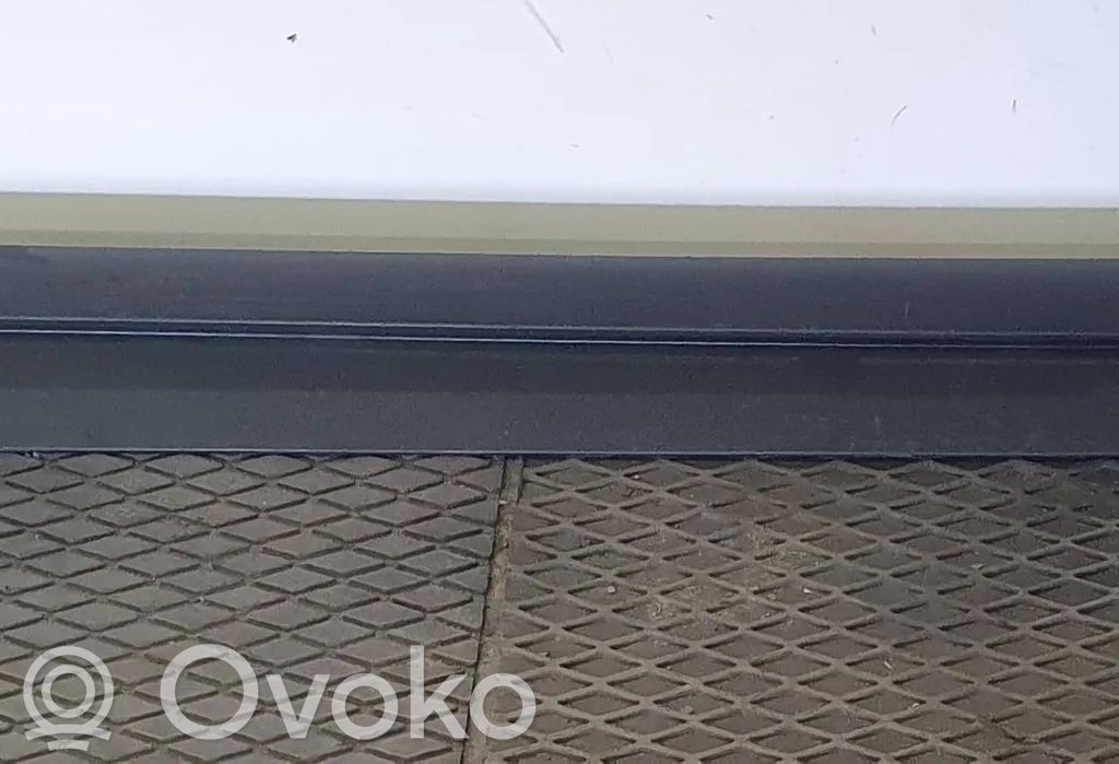 Próg   51777210080