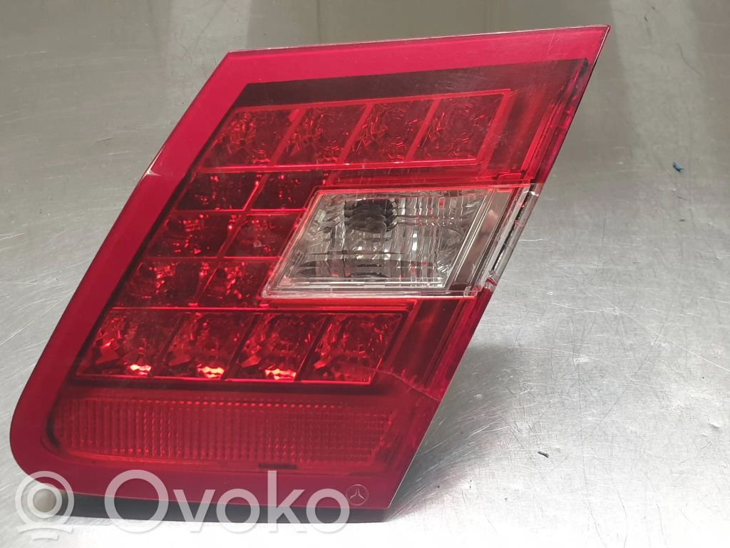 Mercedes-Benz E W212 Takaluukun takavalot 
