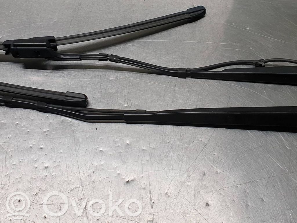 Peugeot Partner III Front wiper blade arm 