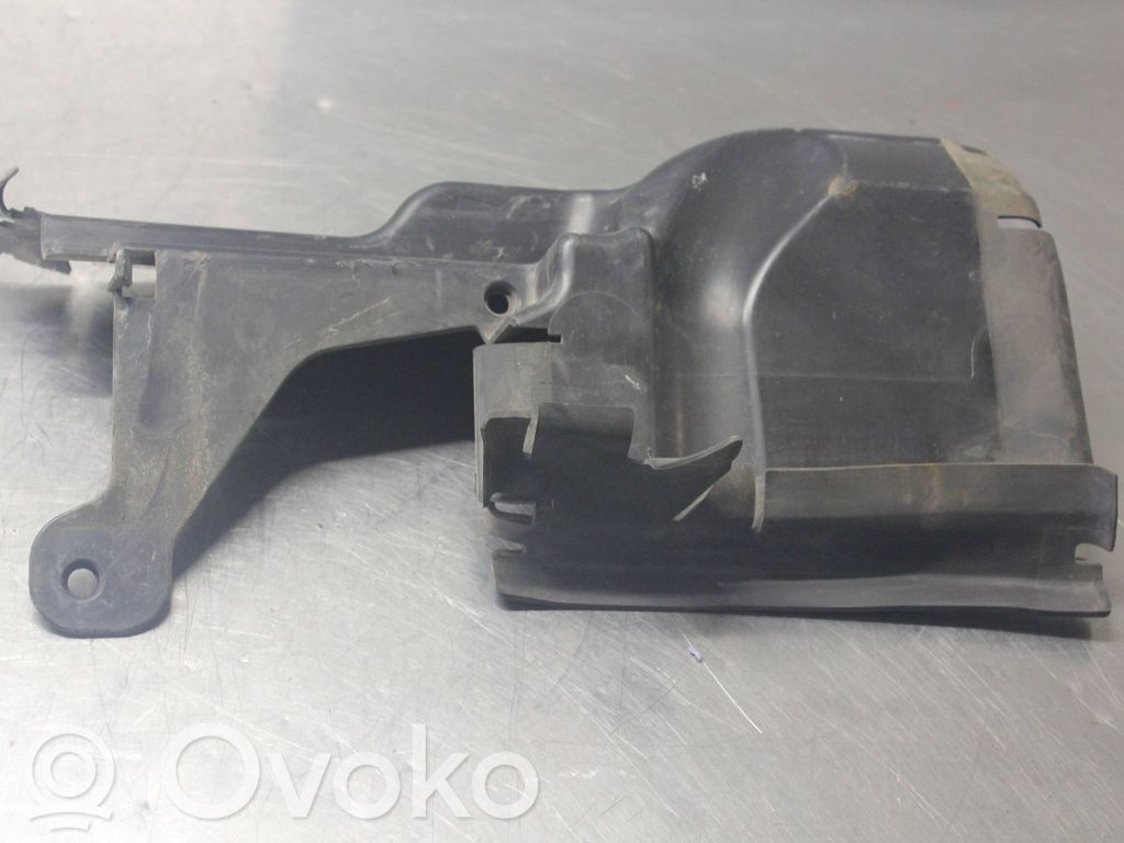 Wlot / Kanał powietrza intercoolera   30763220