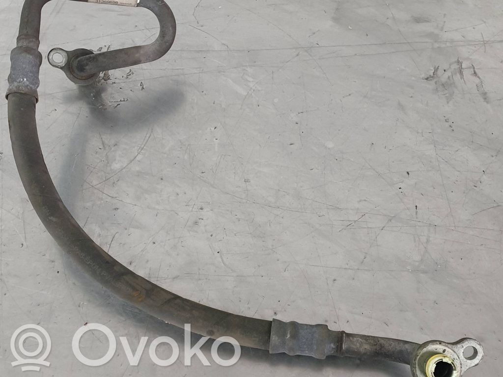 Volvo V70 Ilmastointilaitteen putki (A/C) 