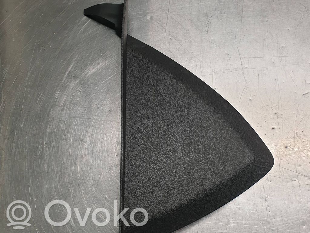 Ford Focus Moldura del extremo lateral de panel 