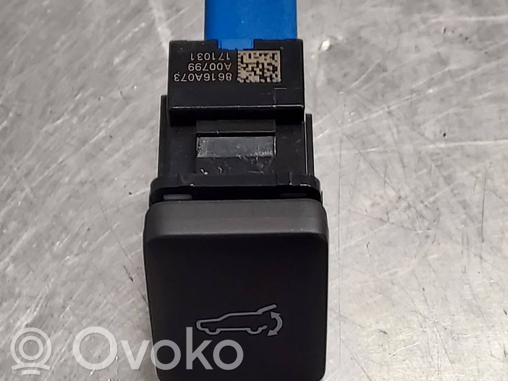 Mitsubishi Outlander Interruptor para abrir la puerta trasera 