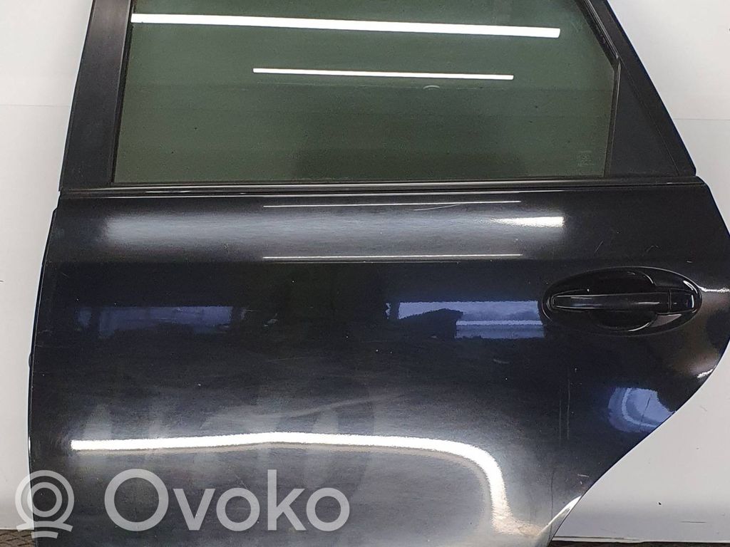 Toyota Prius (XW30) Puerta trasera 