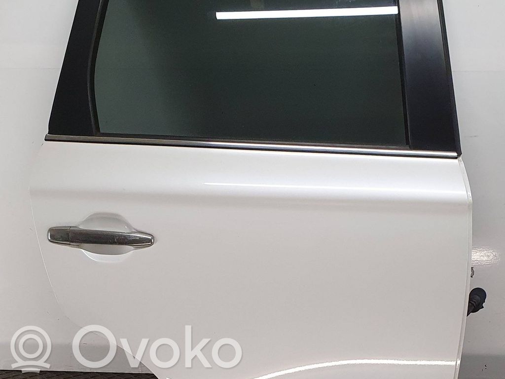 Mitsubishi Outlander Galinės durys 