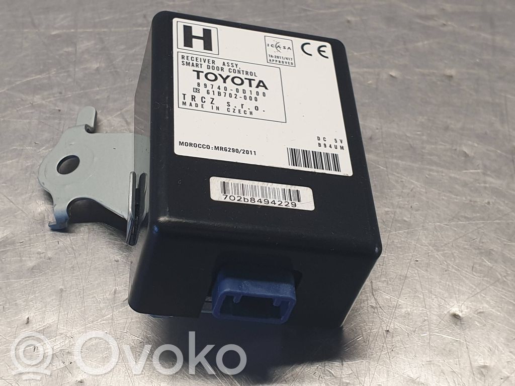Toyota Yaris Door central lock control unit/module 