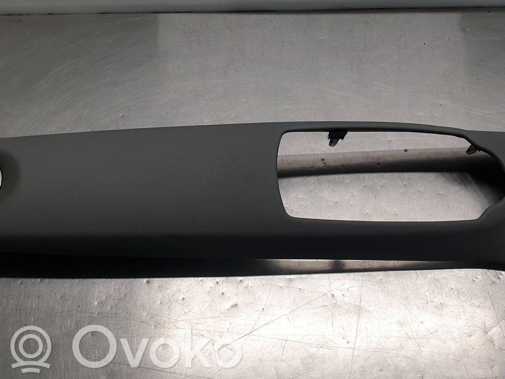 Toyota Yaris Ramka deski rozdzielczej 