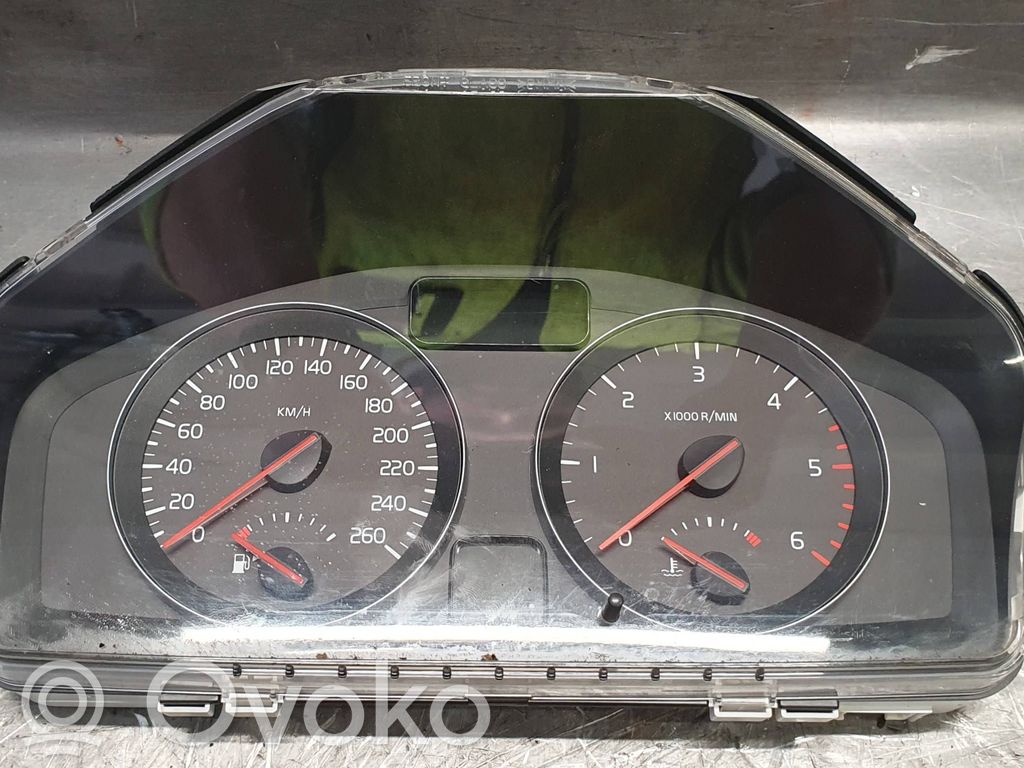 Volvo V50 Speedometer (instrument cluster) 