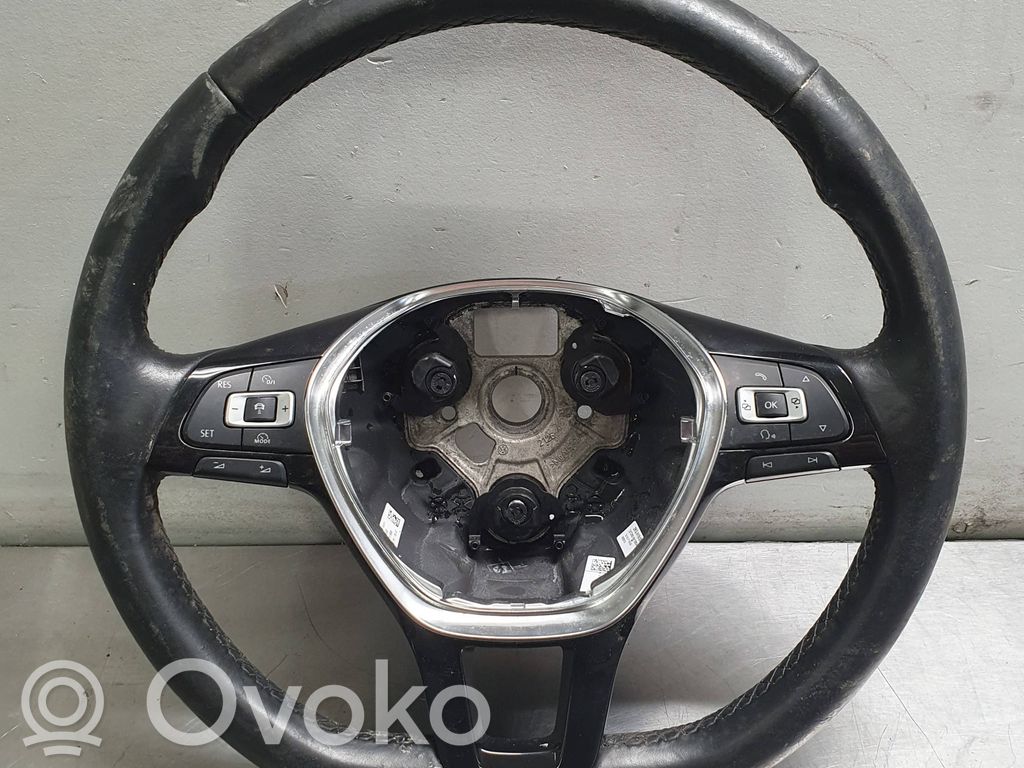 Volkswagen PASSAT B6 Kierownica 