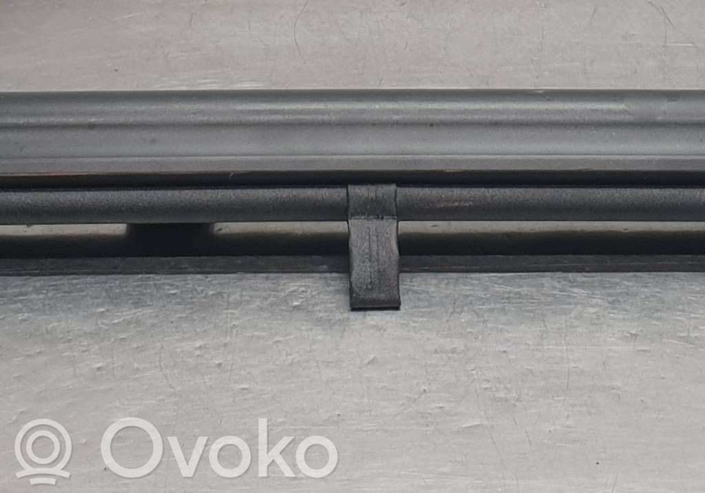 Toyota Auris E180 Bagažinės Lango užuolaidėlė 