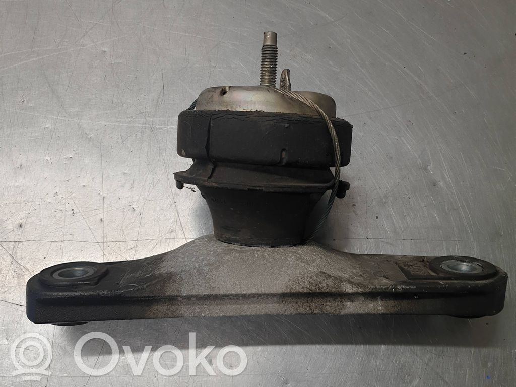 Engine mount bracket   31277073