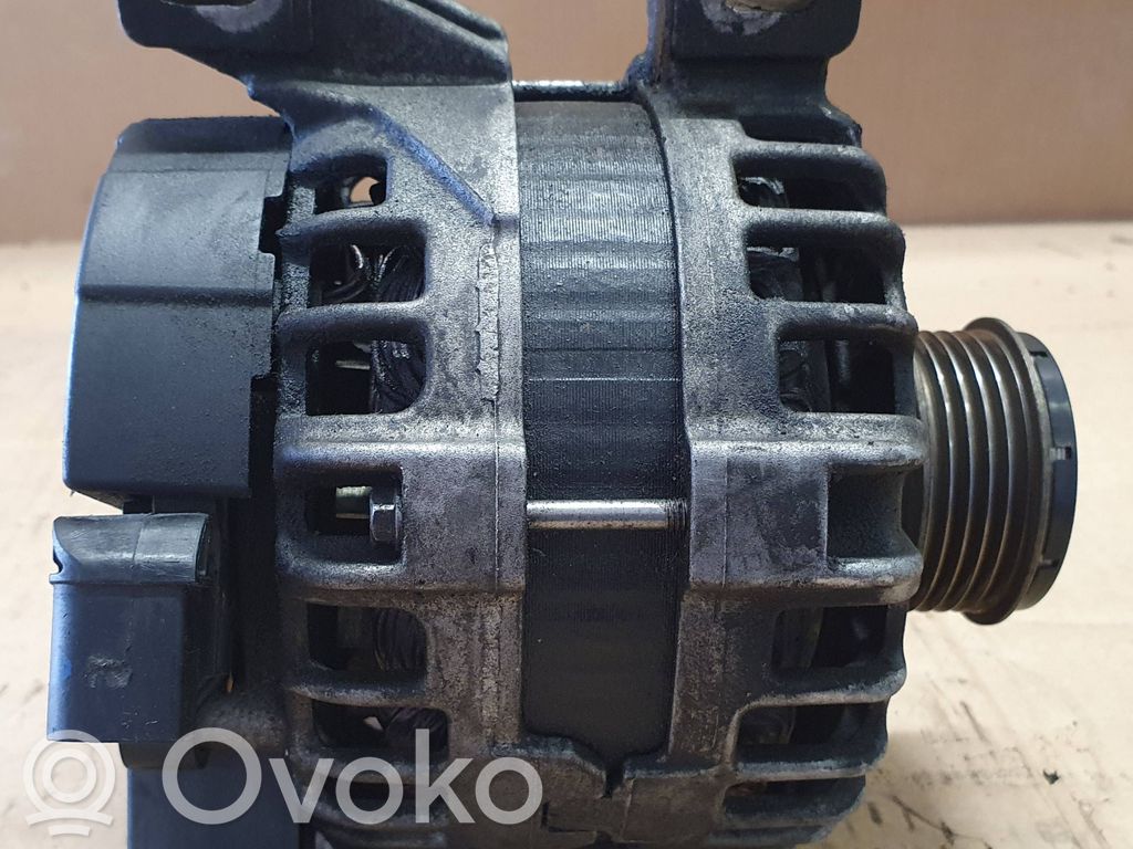 Volvo V40 Ģenerators 