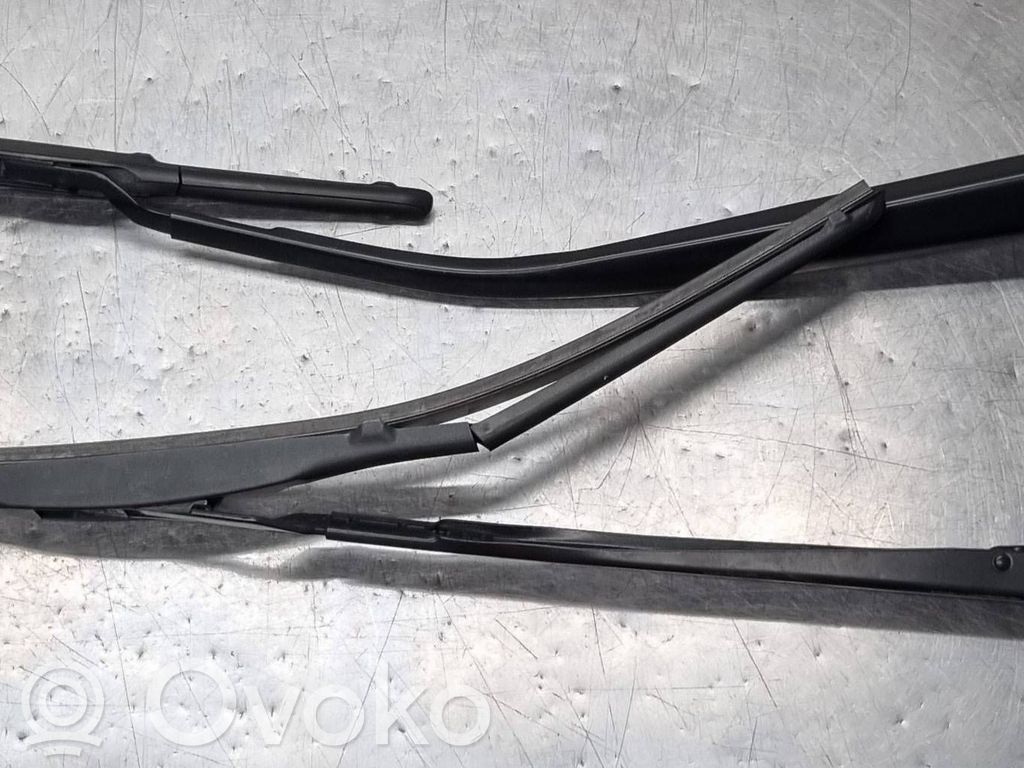 Toyota Auris E180 Ramię wycieraczki szyby przedniej / czołowej 