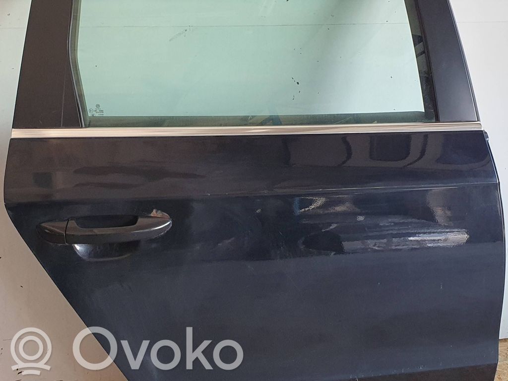Volkswagen PASSAT B7 Puerta trasera 