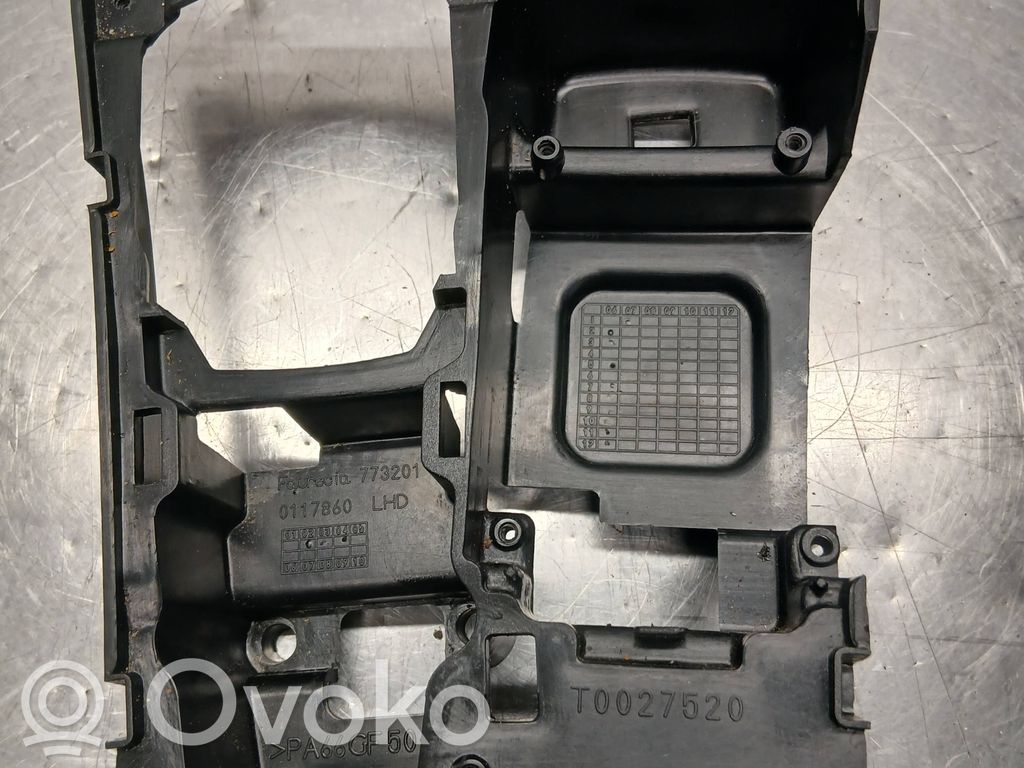 BMW X5 E70 Gear shifter surround trim plastic 