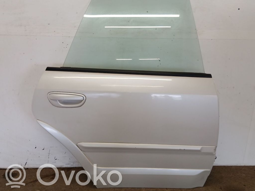Subaru Legacy Galinės durys 