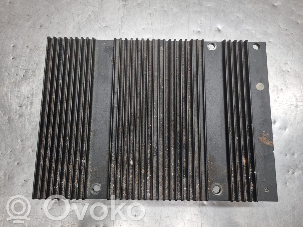 Volvo XC90 Garso stiprintuvas 