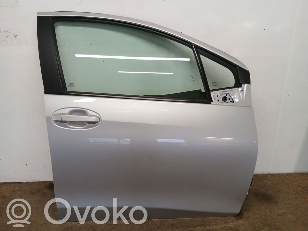 Toyota Yaris Puerta delantera 