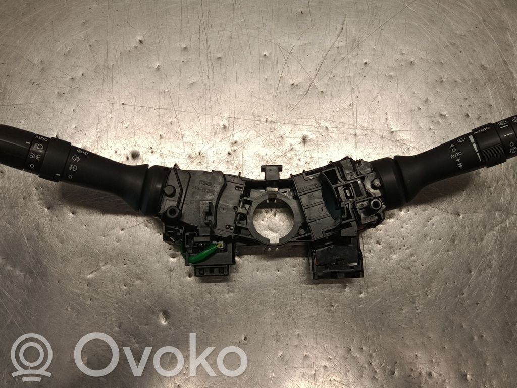 Toyota Prius+ (ZVW40) Wiper turn signal indicator stalk/switch 