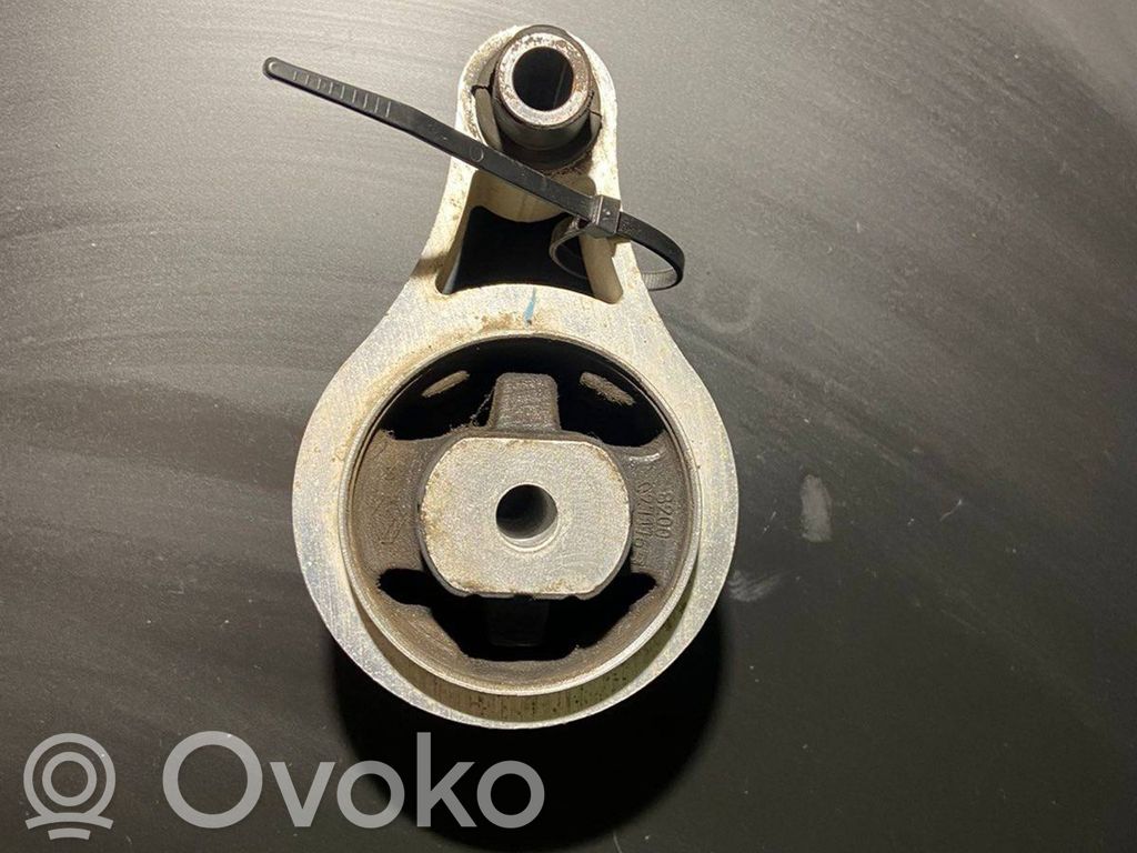 Engine mount bracket   8200027176,8200027176B,9271763,9110612