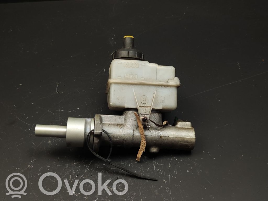 Renault Master II Master brake cylinder 