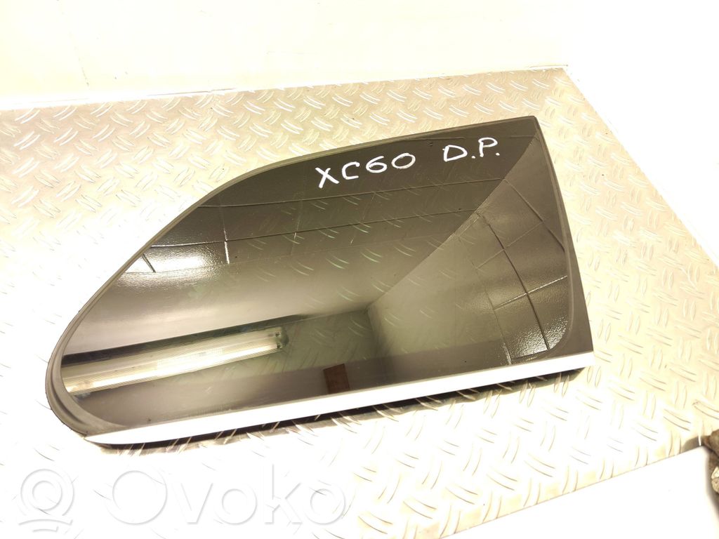 Volvo XC60 Vidrio lateral trasero 