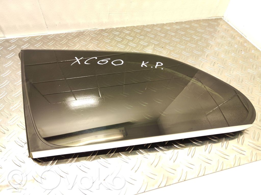 Volvo XC60 Vidrio lateral trasero 