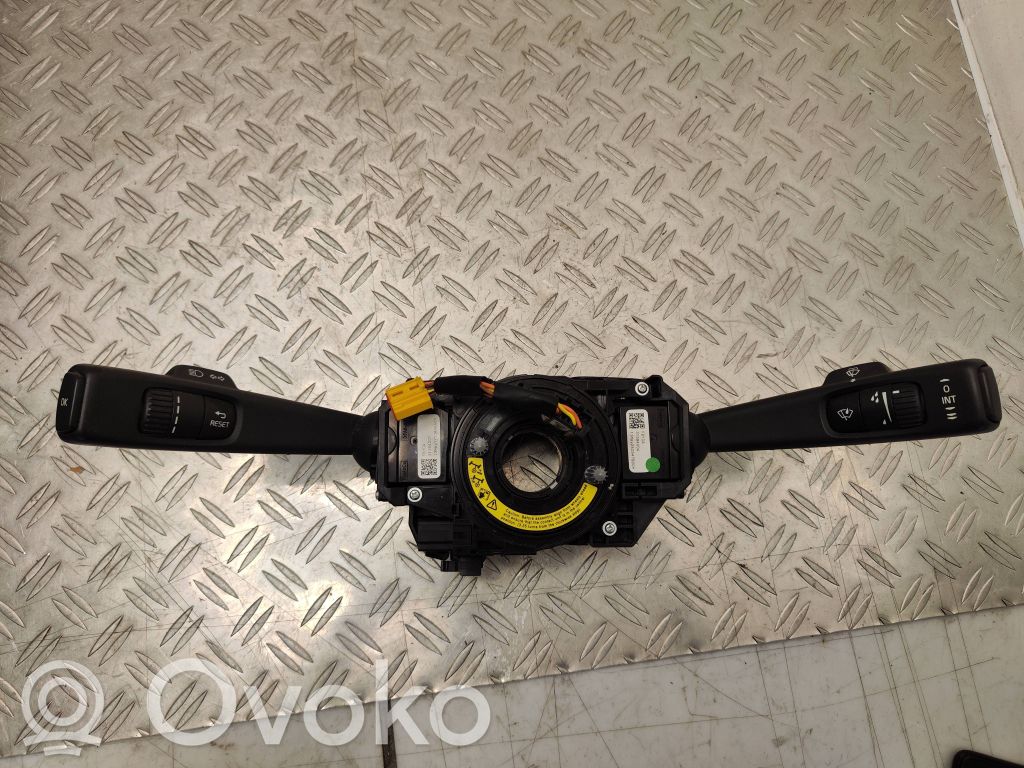 Volvo S60 Wiper turn signal indicator stalk/switch 