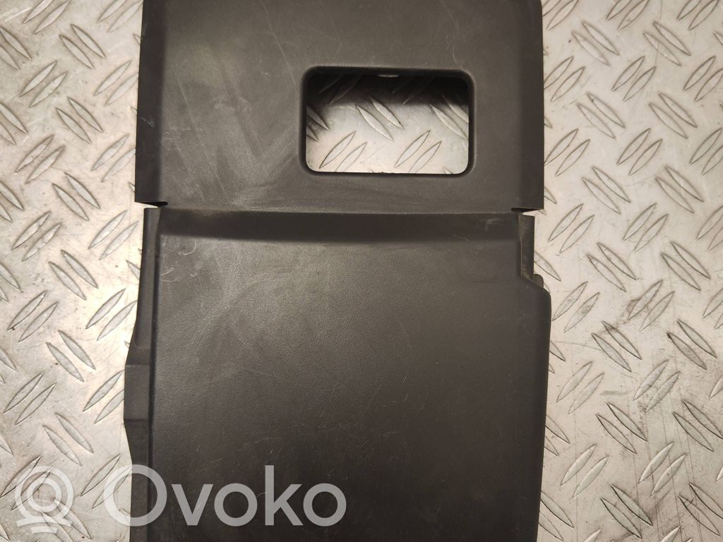 Ford Focus Dangtis akumuliatoriaus dėžės 