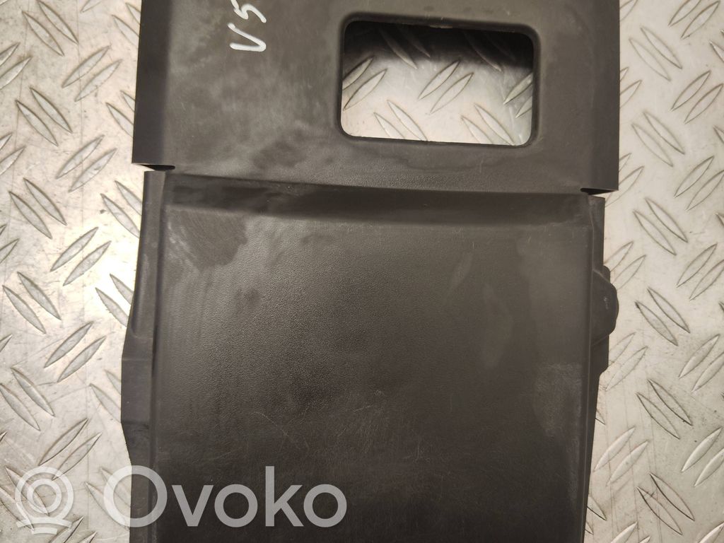 Volvo V50 Akkulaatikon alustan kansi 