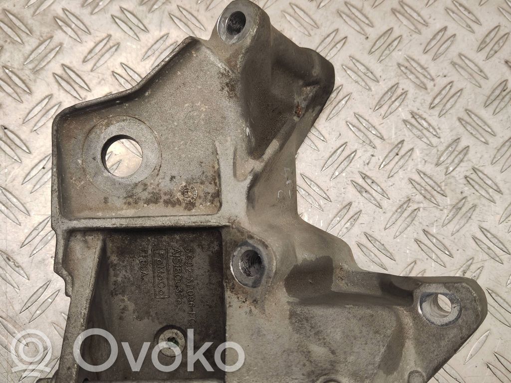 Volvo V60 Łapa / Mocowanie silnika 