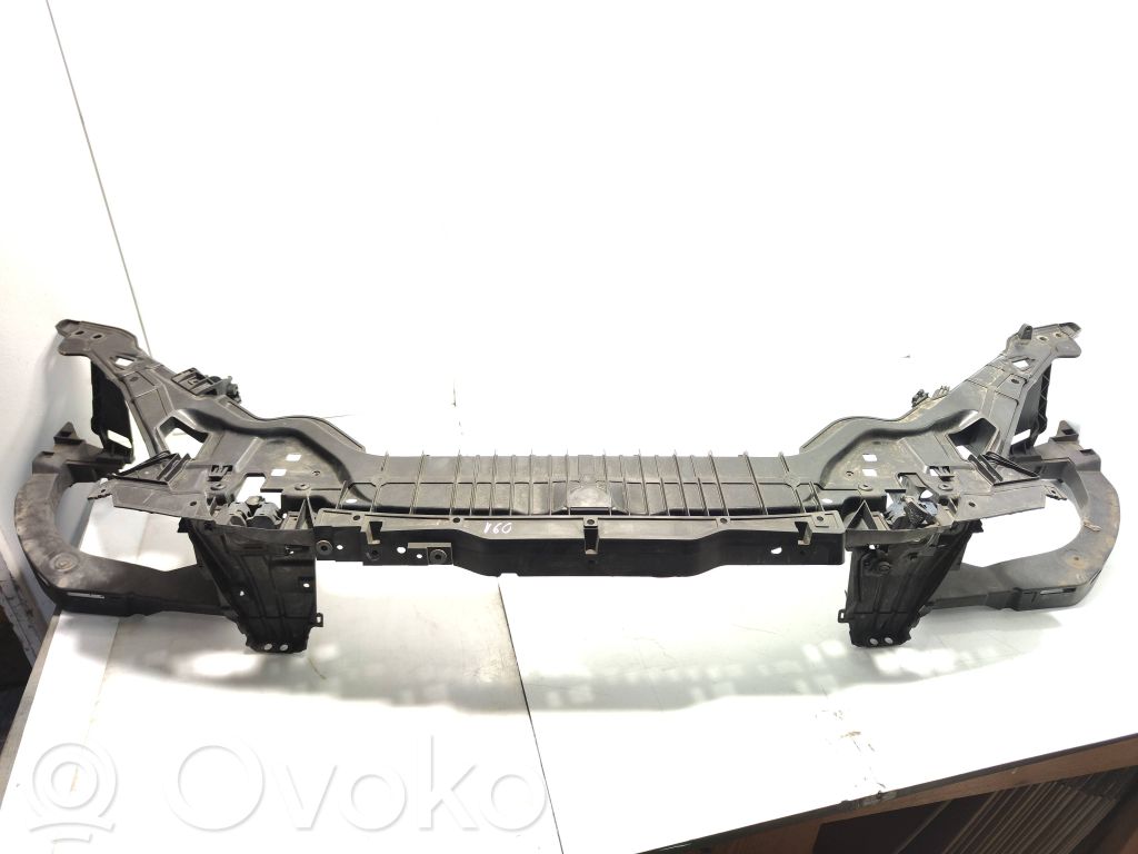 Volvo V60 Radiatoru panelis 