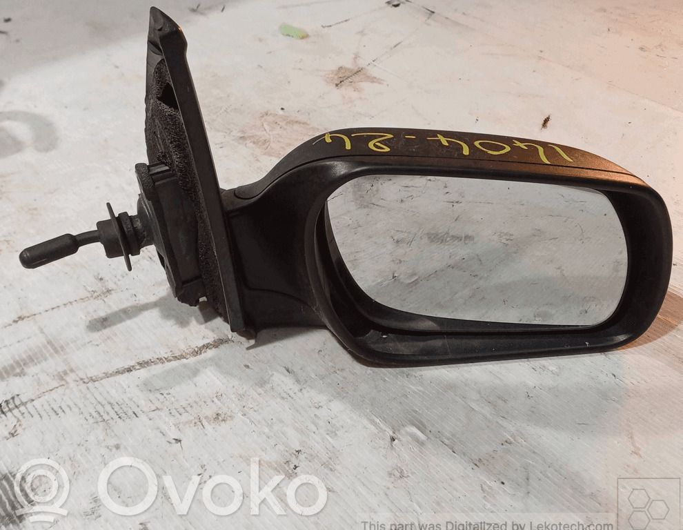 Mazda 2 Front door electric wing mirror 