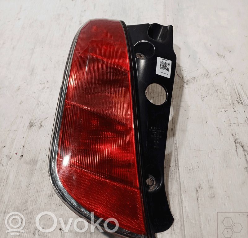 Lancia Ypsilon Aizmugurējais lukturis virsbūvē 