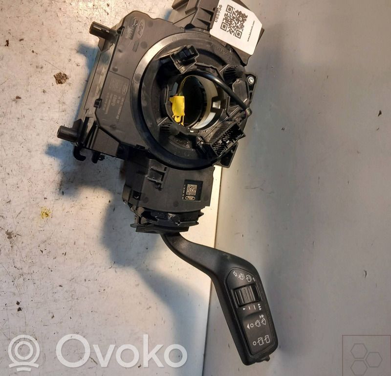 Multifunctional control switch/knob   2387392