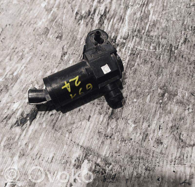 Toyota RAV 4 (XA50) Windscreen/windshield washer pump 
