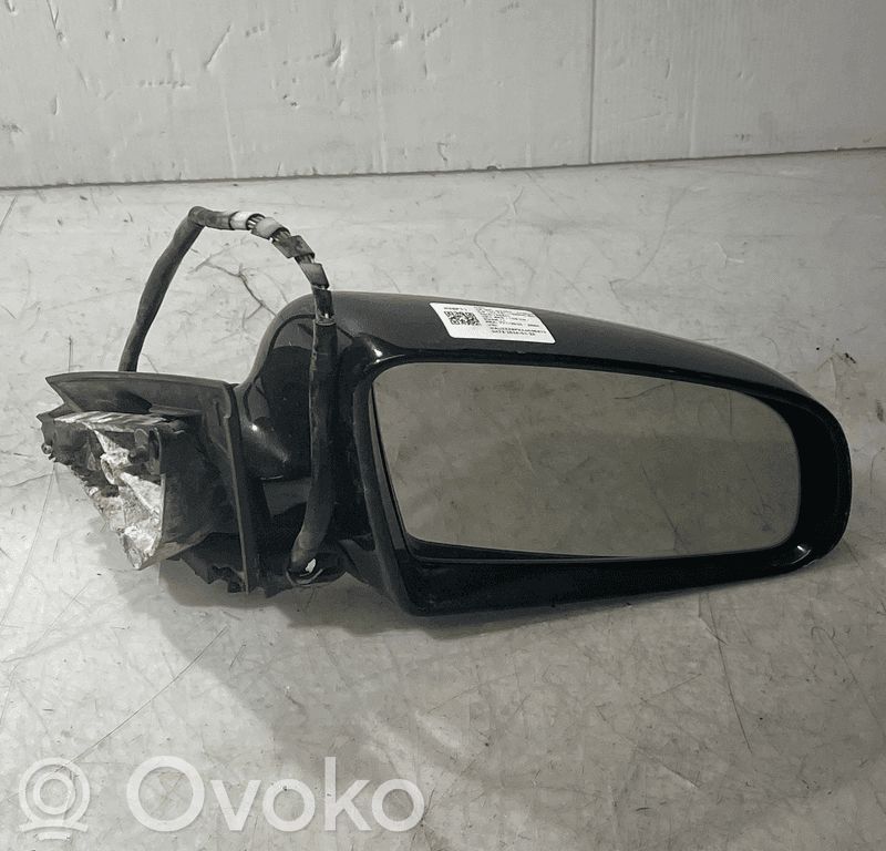 Audi A3 S3 8P Elektryczne lusterko boczne drzwi przednich 