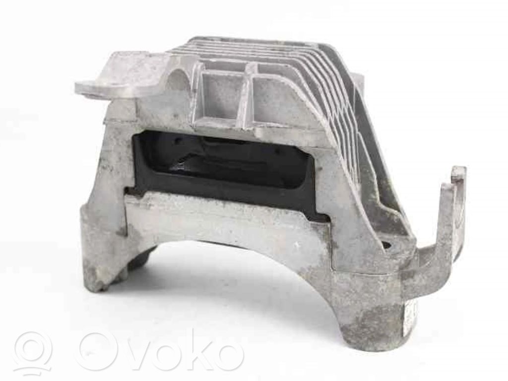 Opel Astra J Engine mount bracket 