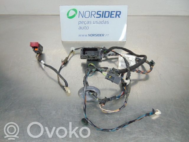 Opel Corsa D Cablaggio porta anteriore 