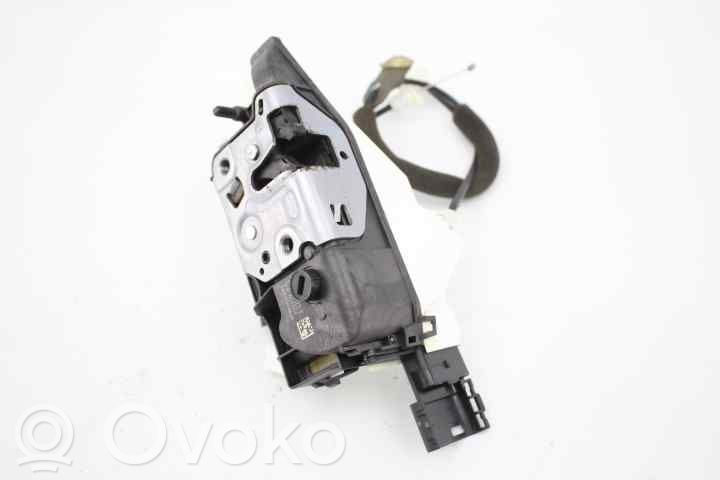 Peugeot 5008 Front door lock 