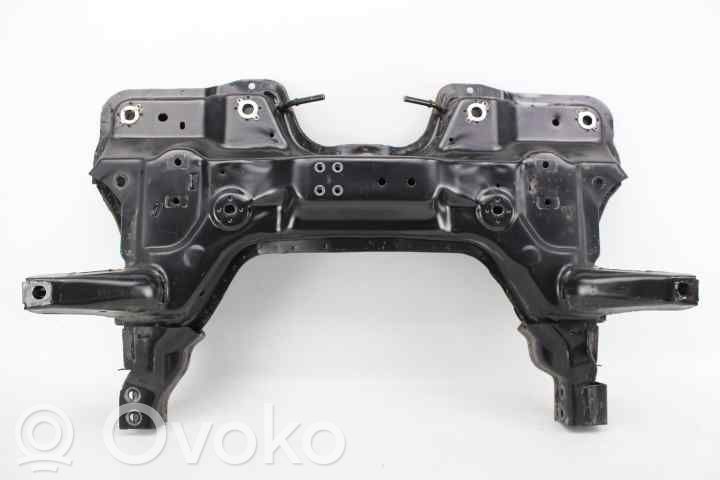 Opel Corsa E Priekinis traversas 